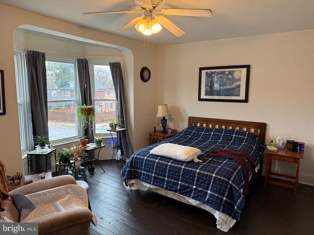 1015 S QUEEN ST, York, PA 17403