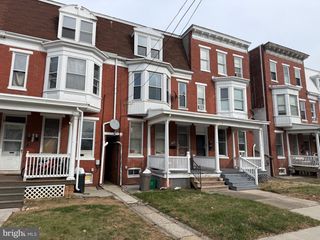 1015 S QUEEN ST, York, PA 17403