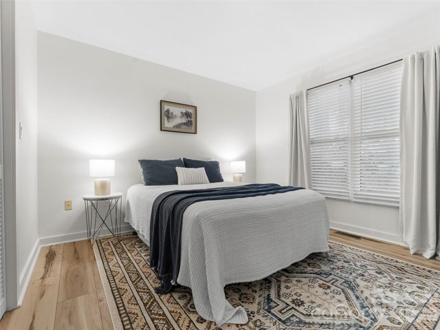 144 Racquet Club Villas Drive, Sapphire, NC 28774
