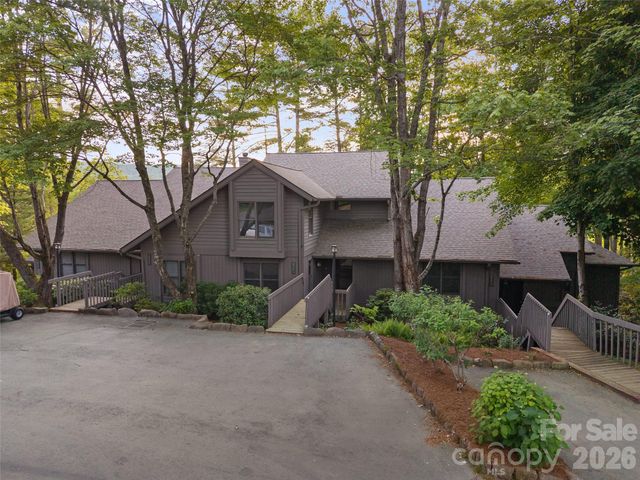 144 Racquet Club Villas Drive, Sapphire, NC 28774
