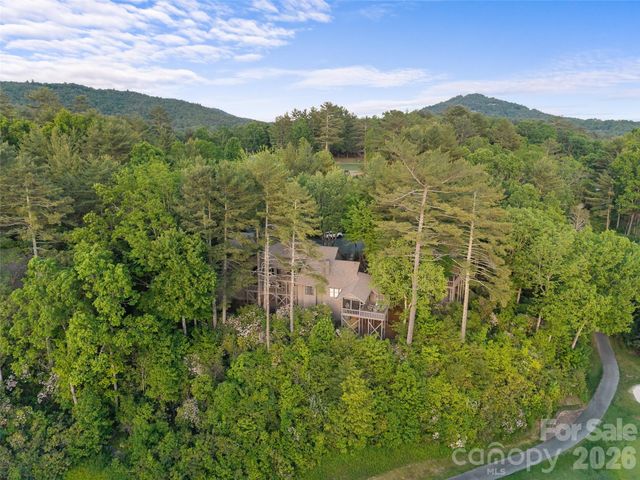 144 Racquet Club Villas Drive, Sapphire, NC 28774