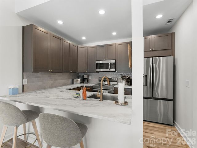144 Racquet Club Villas Drive, Sapphire, NC 28774
