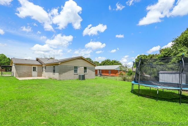 100 W Linda Street, Sapulpa, OK 74066