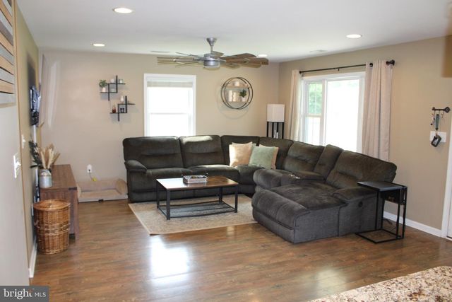 41 MOUNT VERNON DR, Colonial Beach, VA 22443