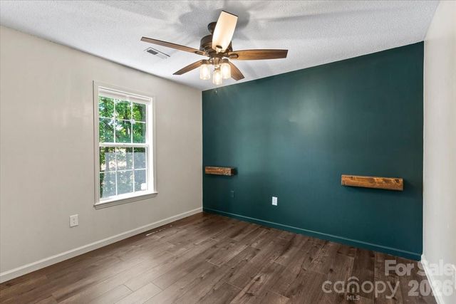 100 Diamond Drive, Mooresville, NC 28117