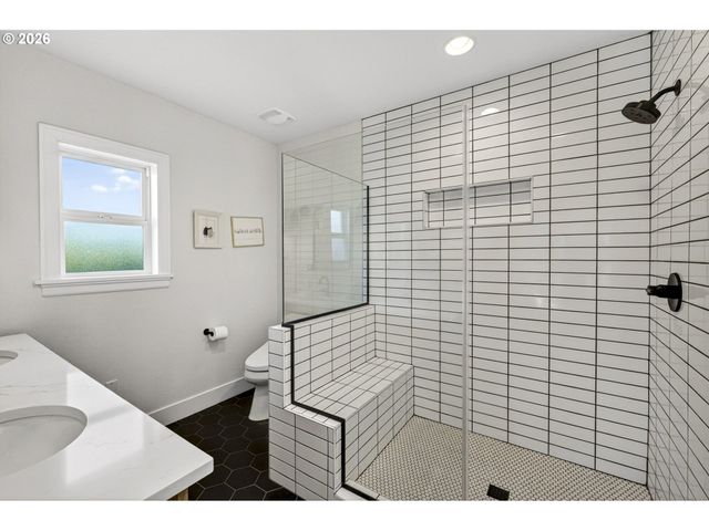 3734 Se REX St, Portland, OR 97202