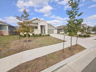 150 Santiago, Kyle, TX 78640