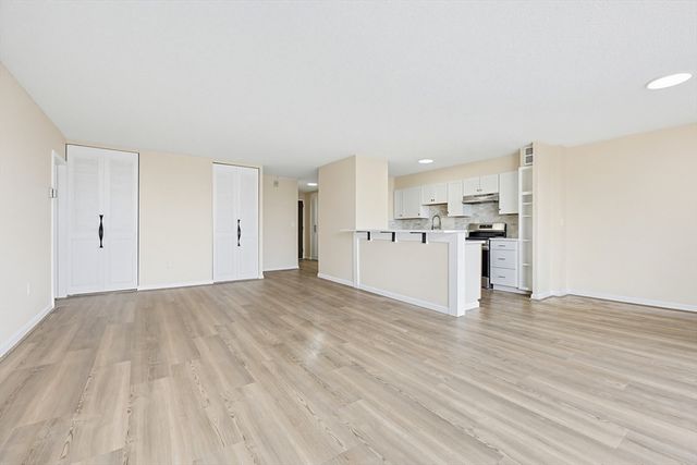 50 Longwood Ave 718, Brookline, MA 02446