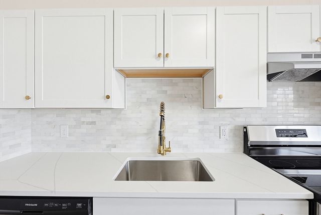 50 Longwood Ave 718, Brookline, MA 02446