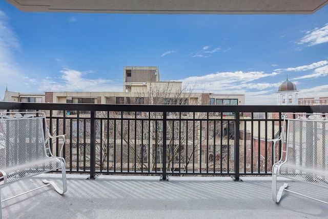 50 Longwood Ave 718, Brookline, MA 02446