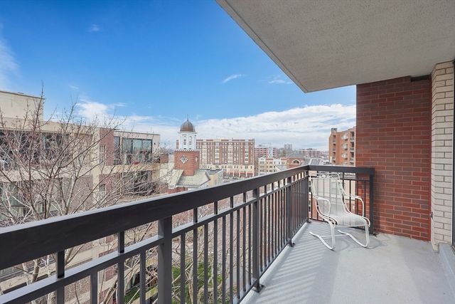 50 Longwood Ave 718, Brookline, MA 02446