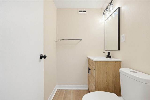 50 Longwood Ave 718, Brookline, MA 02446