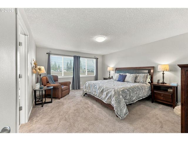 1746 N HYSSOP St, Canby, OR 97013