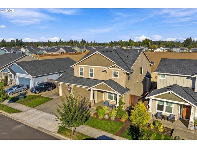 1746 N HYSSOP St, Canby, OR 97013