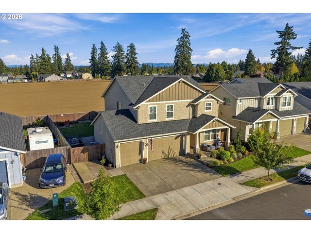 1746 N HYSSOP St, Canby, OR 97013