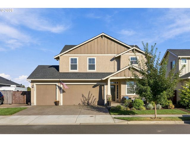 1746 N HYSSOP St, Canby, OR 97013