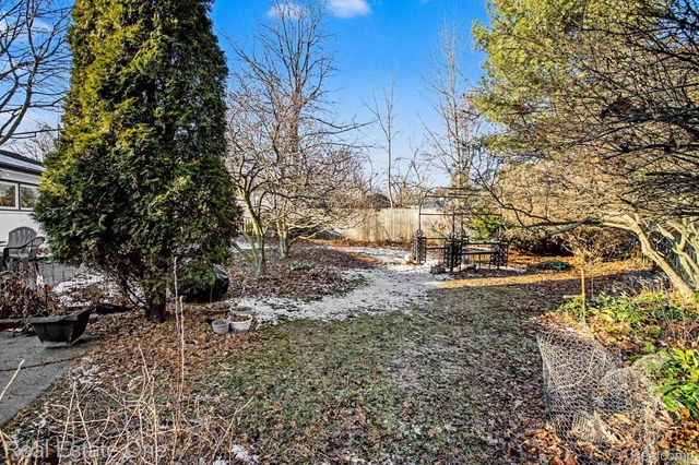 7251 Cottonwood Knoll, West Bloomfield Charter Township, MI 48322