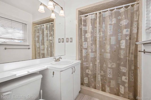 7251 Cottonwood Knoll, West Bloomfield Charter Township, MI 48322