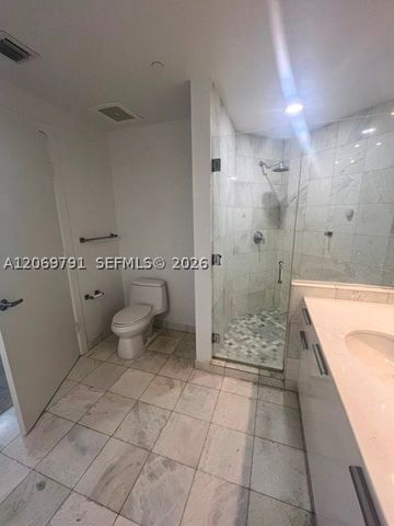 1060 Brickell Ave 2217, Miami, FL 33131