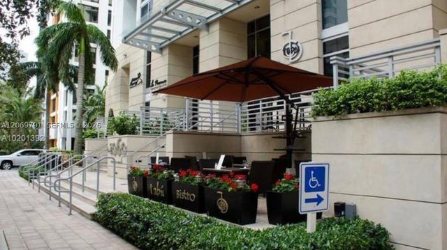 1060 Brickell Ave 2217, Miami, FL 33131