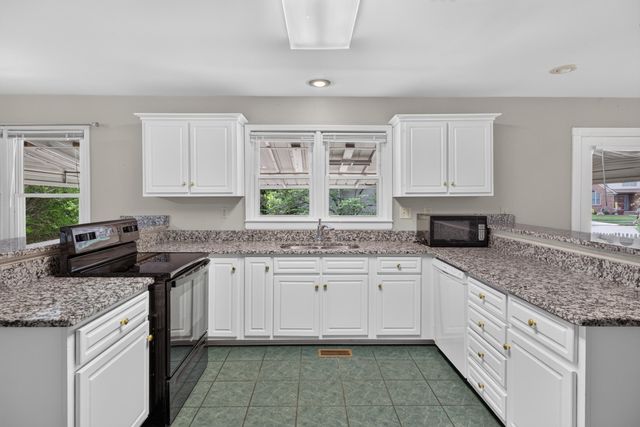4168 Watertrace Drive, Lexington, KY 40515