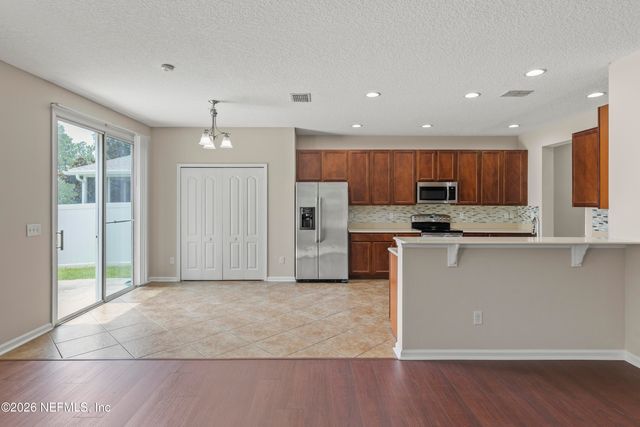 4679 PINE LAKE Drive, Middleburg, FL 32068