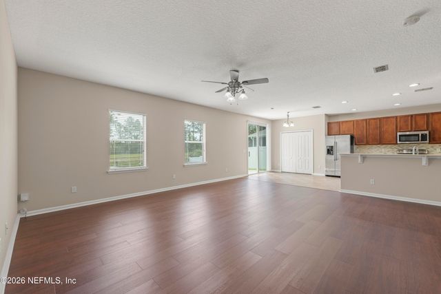 4679 PINE LAKE Drive, Middleburg, FL 32068