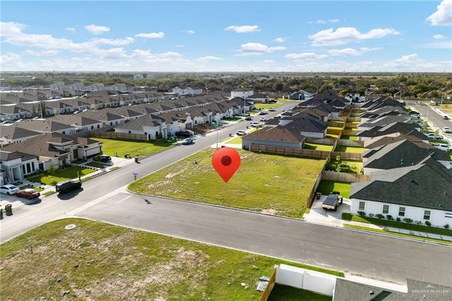 917 N Brushfield Avenue, Edinburg, TX 78541