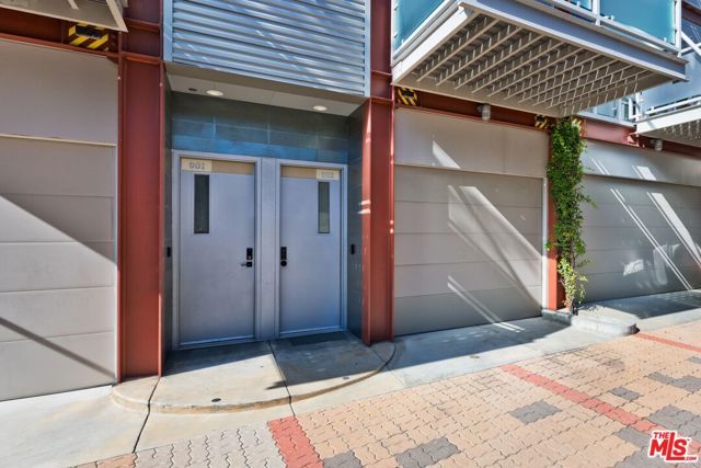 3450 Cahuenga Boulevard 902, Los Angeles, CA 90068