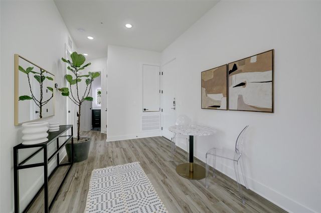 4932 Old Spanish Trail D301, Houston, TX 77021