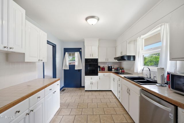 428 Merman Road, Kingsport, TN 37663