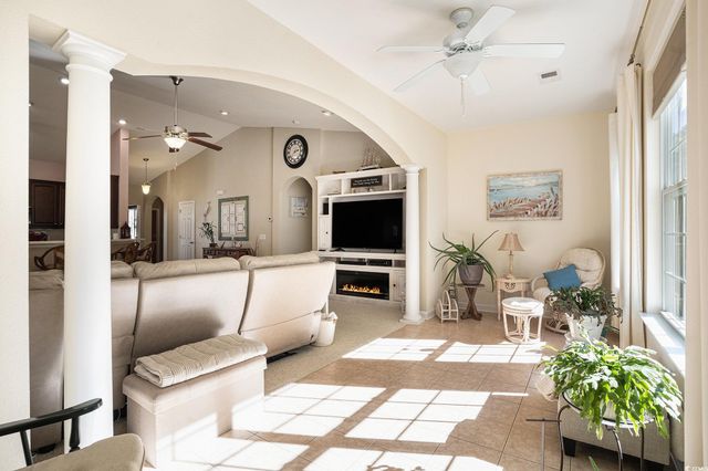 508 Vermillion Dr., Little River, SC 29566