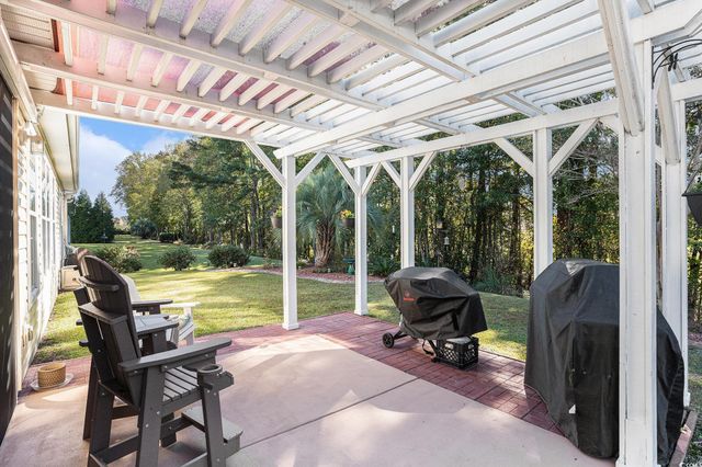 508 Vermillion Dr., Little River, SC 29566