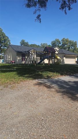 16311 E Secretariat Dr, Loxahatchee, FL 33470