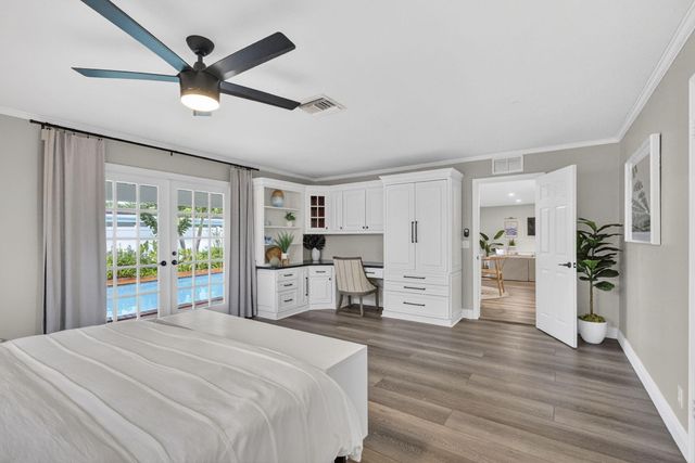 903 SW 28th Avenue, Boynton Beach, FL 33435