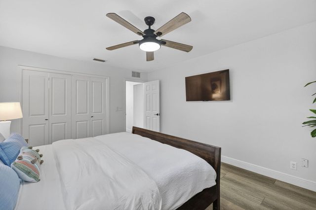 903 SW 28th Avenue, Boynton Beach, FL 33435