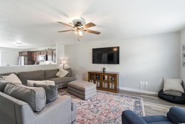58853 Blue Stem Circle, Mattawan, MI 49071
