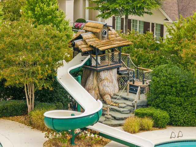 8744 Belladonna Dr, College Grove, TN 37046