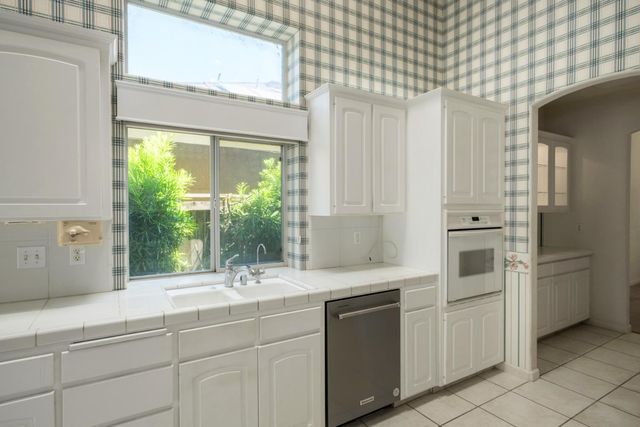 6457 N Selland Avenue, Fresno, CA 93711