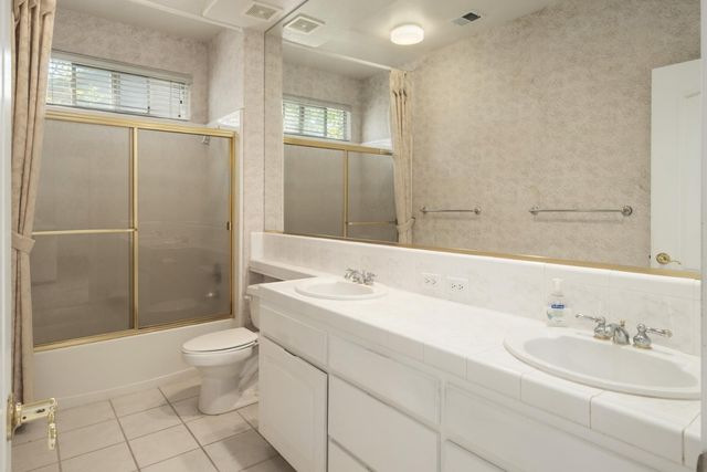 6457 N Selland Avenue, Fresno, CA 93711