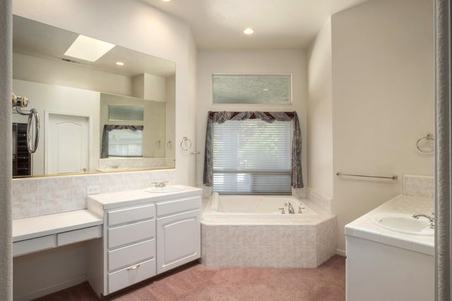 6457 N Selland Avenue, Fresno, CA 93711