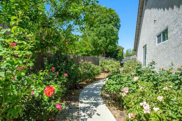 6457 N Selland Avenue, Fresno, CA 93711