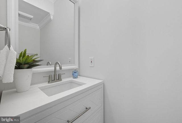 4902 4TH ST NW, Washington, DC 20011