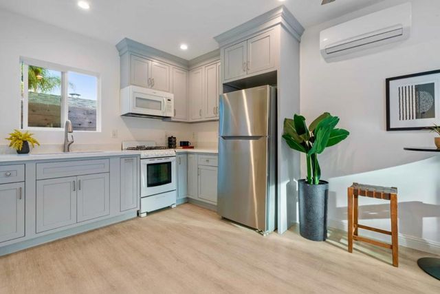 533 Robin Drive, Santa Clara, CA 95050