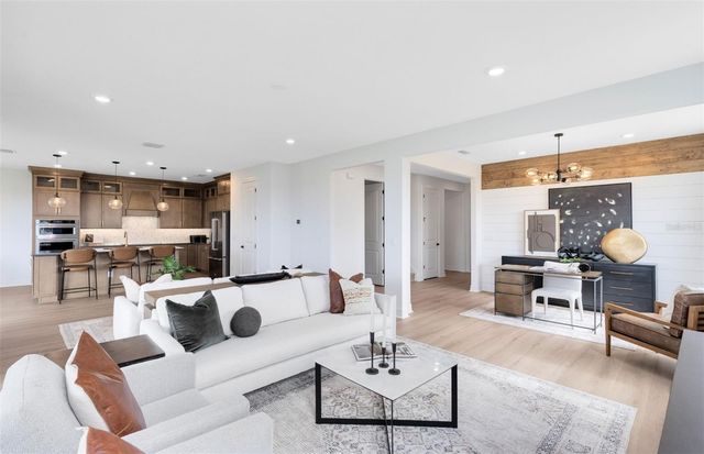 1370 SHIELDS POINT, Zephyrhills, FL 33541