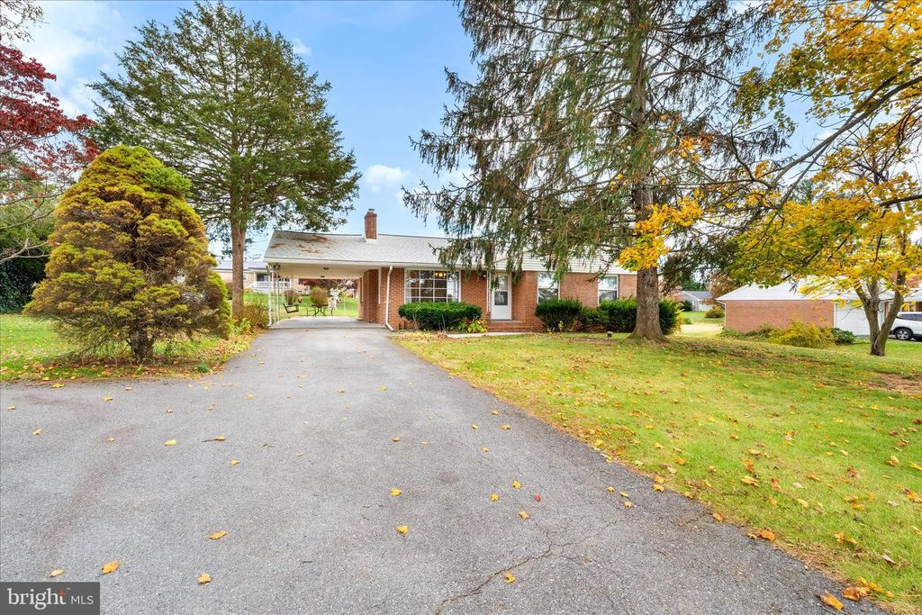 10041 DOWNSVILLE PIKE, Hagerstown, MD 21740