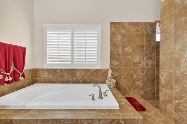 2400 Provincetown Way, Roseville, CA 95747