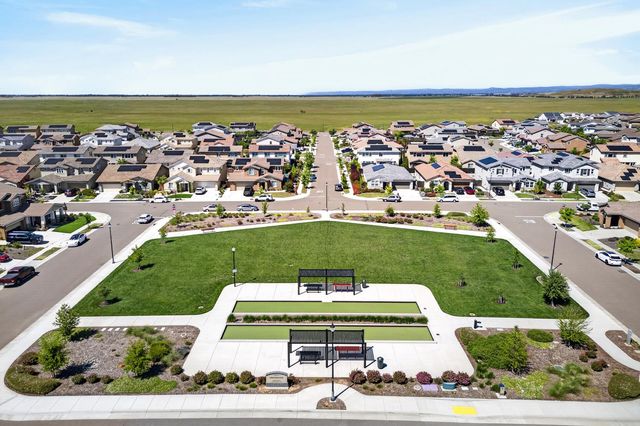 2400 Provincetown Way, Roseville, CA 95747