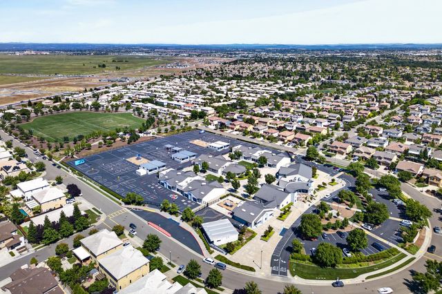 2400 Provincetown Way, Roseville, CA 95747