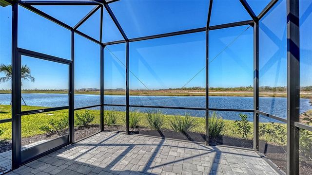 2114 SYLVESTER PALM LANE, Bradenton, FL 34212